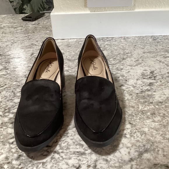 Black suede pump - Picture 4 of 5